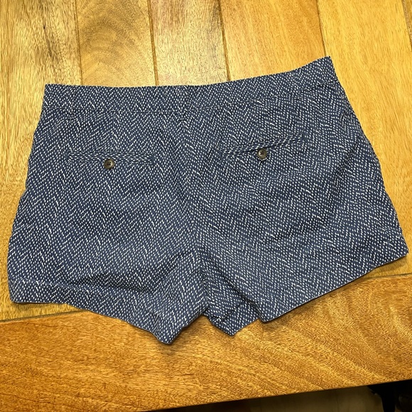 Gap Patterned Shorts - Picture 2 of 3
